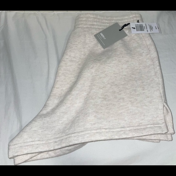 BNWT TNA sweat shorts - Picture 4 of 6